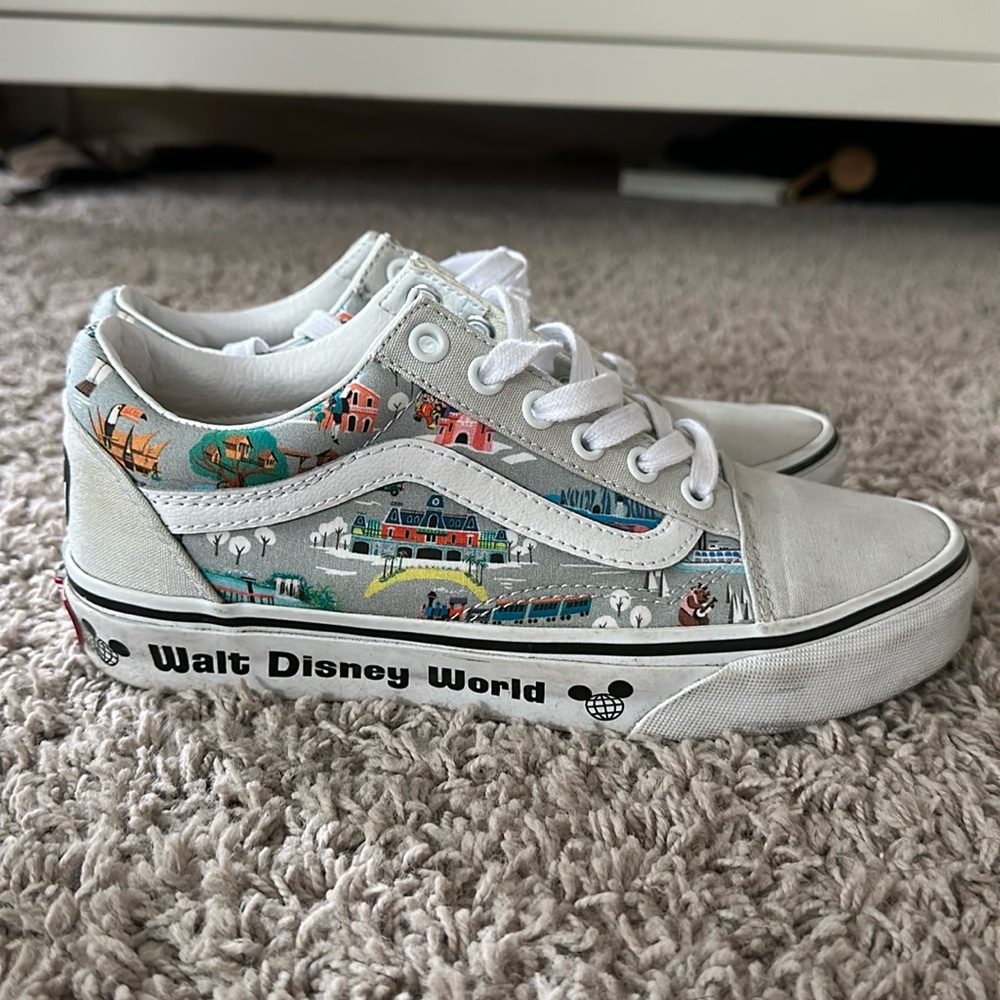 Vans Walt Disney World Anniversary Limited Edition New with tags